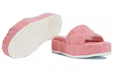 Gucci GG Pink Slide