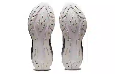 Asics Novablast 3 Platinum