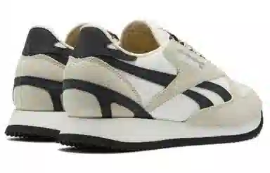 Reebok Victory Low Beige Black