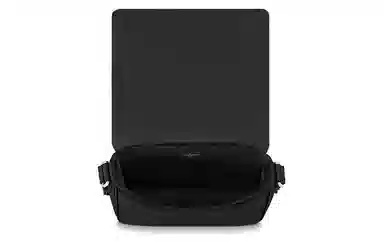 Louis Vuitton District PM