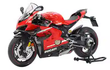 Tamiya 112 DUCATI Superleggera V4