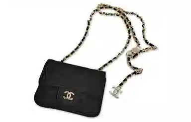 CHANEL 22B Chain Bag Black