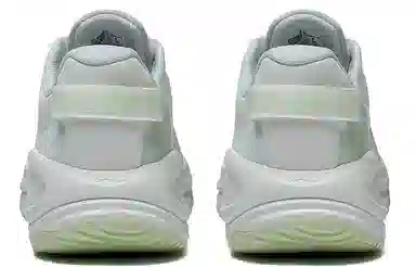 LiNing 6 Essential