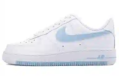 Nike Air Force 1 Low "Triple White"