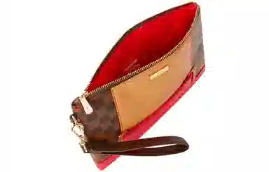 Sprayground Checkered Shark Clutch Brown