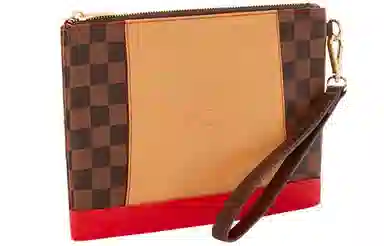 Sprayground Checkered Shark Clutch Brown