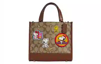 COACH x Peanuts Snoopy Dempsey 22 Tote