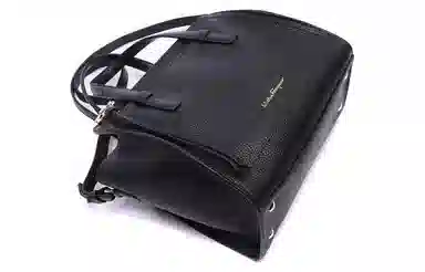 FERRAGAMO