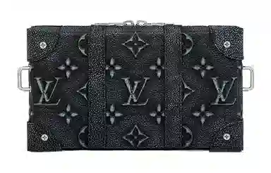 LOUIS VUITTON SOFT TRUNK