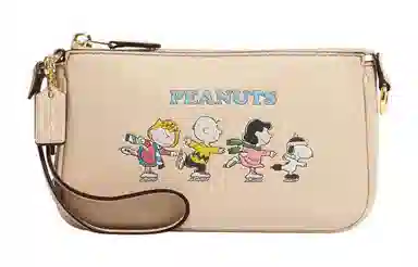 COACH x Peanuts Nolita 19