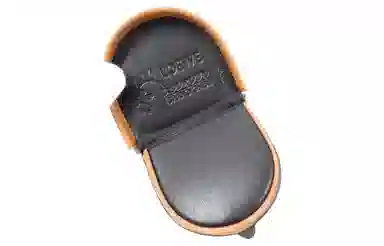 LOEWE Dust Bunnies