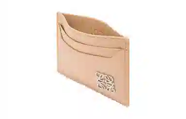 LOEWE Anagram