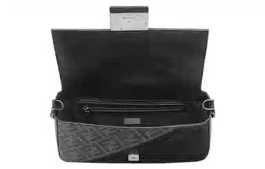 FENDI Baguette FF