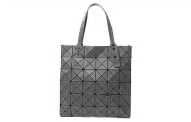 ISSEY MIYAKE Lucent Tote