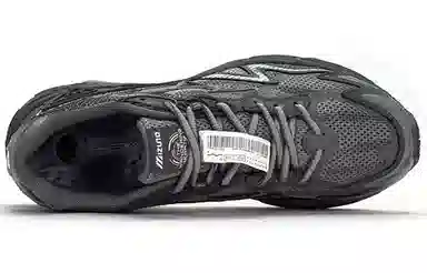 x Mizuno Adventure Twe