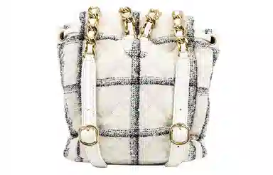 CHANEL 22K Logo
