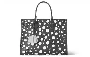 LOUIS VUITTON x Yayoi Kusama ONTHEGO MM