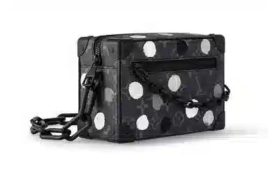 LOUIS VUITTON x Yayoi Kusama Soft Trunk