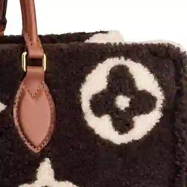 LOUIS VUITTON Teddy Tote Bag