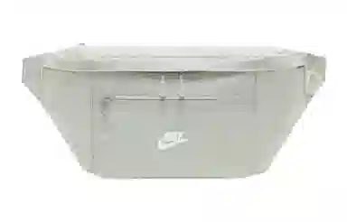 Nike ELEMENTAL Premium Logo