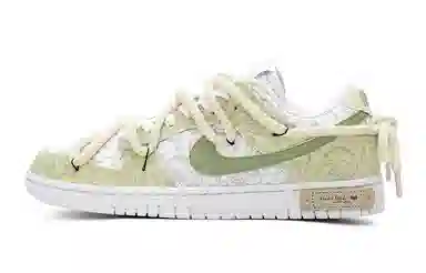 Nike Dunk Low ESS
