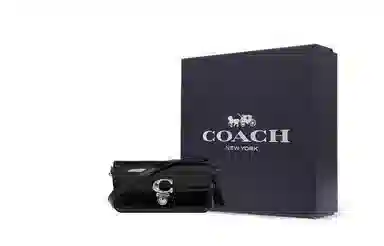 COACH Studio 20