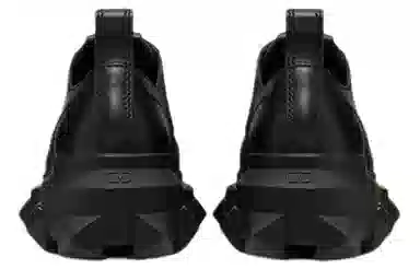 Valentino Trackstud