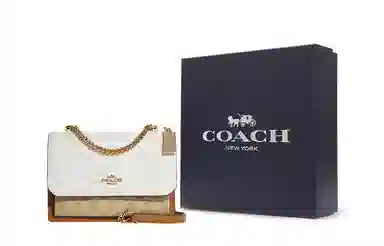 COACH Klare 22