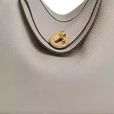 HERMES Lindy 26 Taurillon Clemence 8L Beton