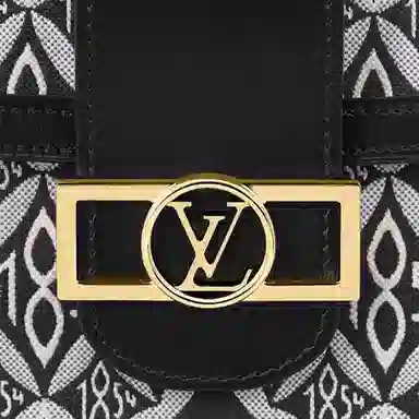 LOUIS VUITTON Dauphine MM