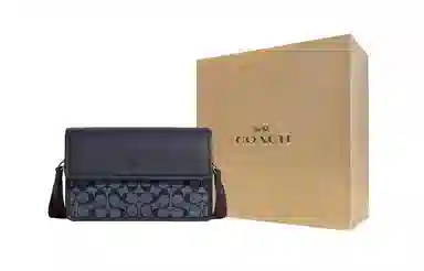 COACH Turner 25 Chambray