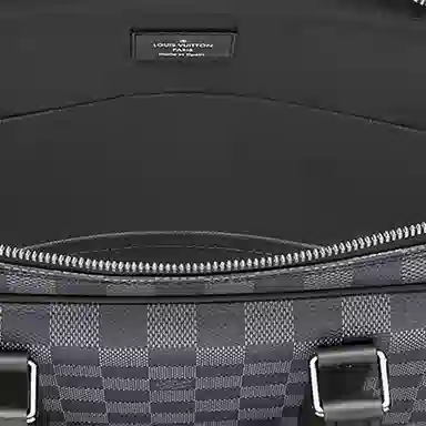 Louis Vuitton Porte-documents Voyage Black