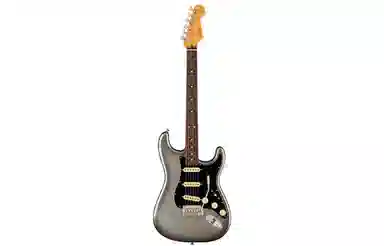 Fender American Professional II 2) Stratocaster