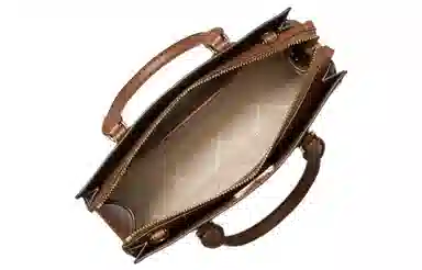 MICHAEL KORS MK Valerie 24 Logo