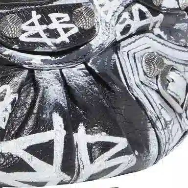 Balenciaga Le Cagole