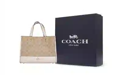 COACH Dempsey 30 Tote