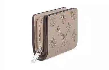 LOUIS VUITTON Cla Logo