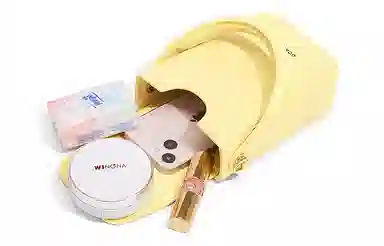 宫选 新款潮流小众设计反光撞色翻盖链条 牛皮 单肩包斜挎包手机包 小号 女款 日光黄 #赠礼盒礼品袋#