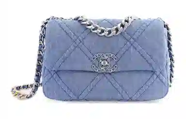CHANEL 19Bag
