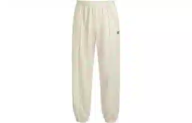 11ESTRANGER ASTRANGER