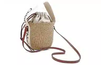 Chloe Woody Logo