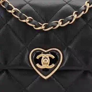 CHANEL 23s