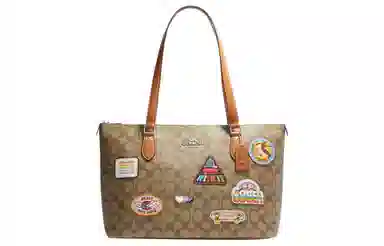 COACH Gallery Tote 37 Logo Tote