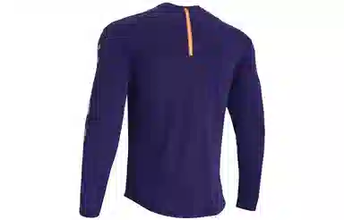 Under Armour T