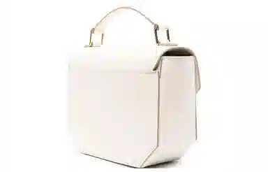 BALLY Logo