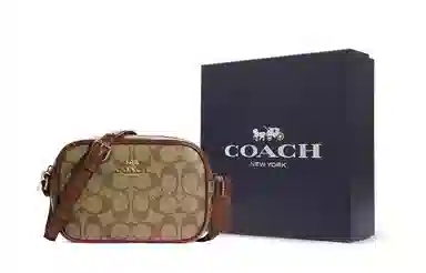 COACH Camera 19