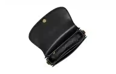 MICHAEL KORS MK Mila logo