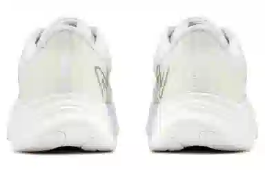 New Balance FuelCell Propel v4