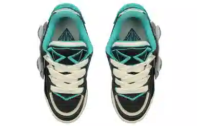 POIZON CON x Ruby Scott