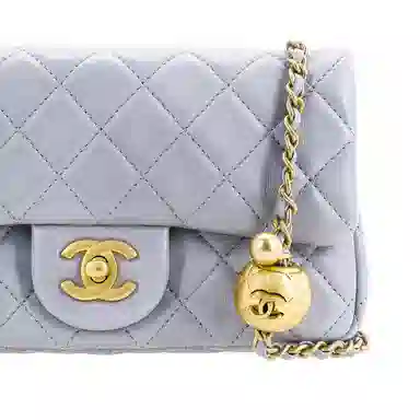 CHANEL 21B CF mini